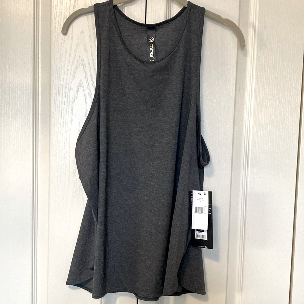 BNWT MPG Swing 2.0 athletic Heather charcoal tank. Size XL.